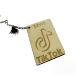 Μπρελόκ ξύλινο ΤΙΚ ΤΟΚ