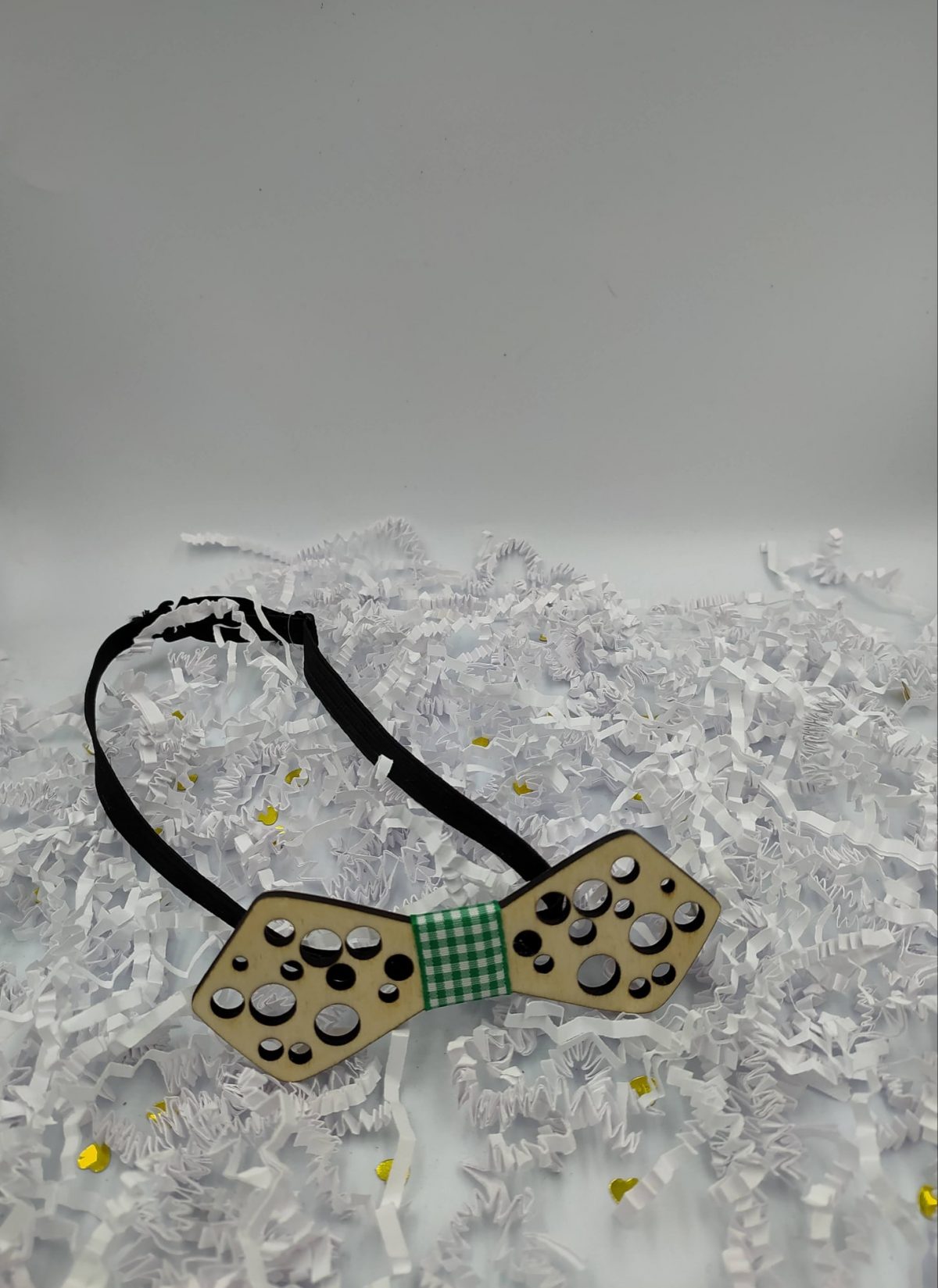 Παπιγιόν με τρύπες - Image 1