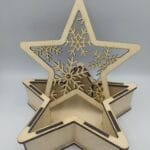 Ξύλινο κουτί με χιονονιφάδες