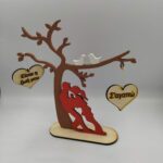 Ξύλινο χειροποίητο διακοσμητικό σε σχέδιο ρομαντικό ζευγαράκι