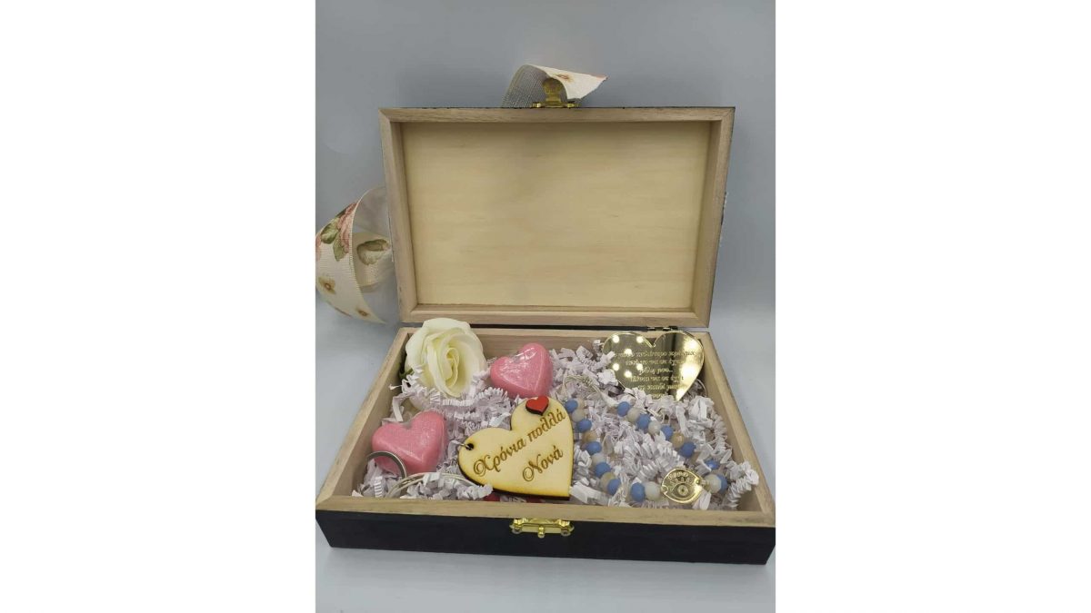 Χειροποίητο κουτί "Στην καλύτερη νονά" - Image 3