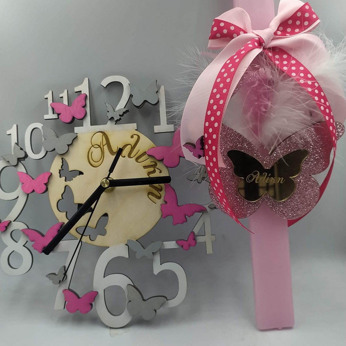 IMG_20220418_004320_531 Σετ Λαμπάδα με ρολόι πεταλούδες και καδράκι πόρτας - Image 1