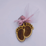 Κέρασμα γέννας μπρελόκ πατουσάκι ξύλινο