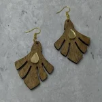 Χειροποίητα ξύλινα κρεμαστά σκουλαρίκια