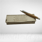 Χειροποίητο ξύλινο κουτί με στυλό και αφιέρωση
