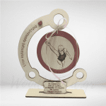 Διακοσμητικό σταντ για προπονήτρια κολύμβησης