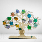 Χειροποίητο ξύλινο δεντράκι με χρωματιστά μηλαράκια με όνομα