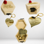 Ξύλινο κουτί με μπρελόκ για την γιαγιά